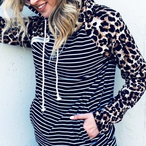 Leopard print pull over sweater - Picture 5 of 8